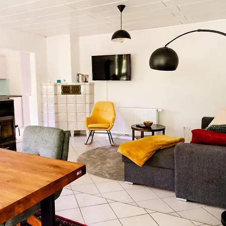 Semesterbostad Birds-nest Balkon Waldblick Kamin