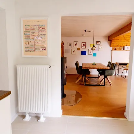 Holiday home Birds-nest Balkon Waldblick Kamin Darstein