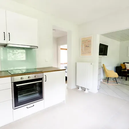 Birds-nest Balkon Waldblick Kamin Darstein