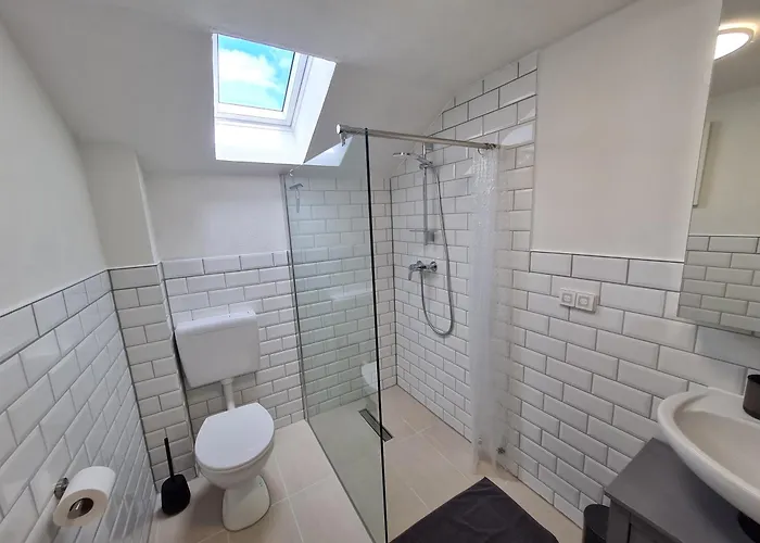 Birds-nest Balkon Waldblick Kamin *