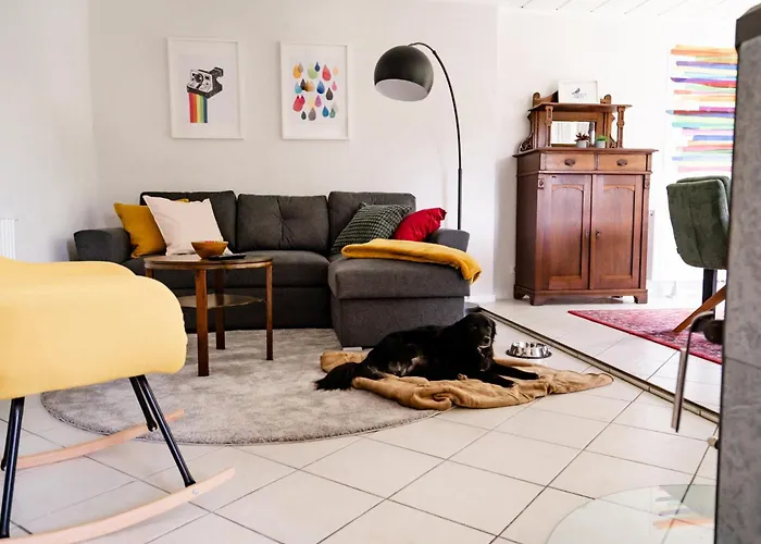 Birds-nest Balkon Waldblick Kamin