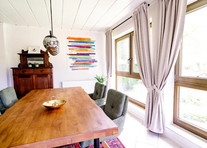 Birds-nest Balkon Waldblick Kamin *