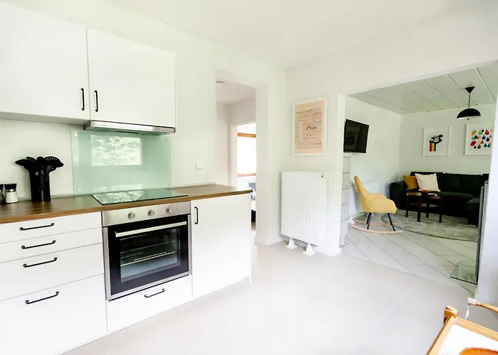 Birds-nest Balkon Waldblick Kamin Darstein