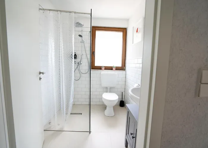 Birds-nest Balkon Waldblick Kamin